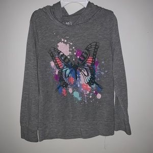 Girl’s size 6 long sleeve shirt
